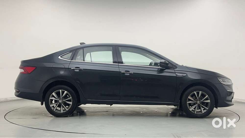 Skoda Slavia Style 1.0l Tsi Mt, 2023, Petrol