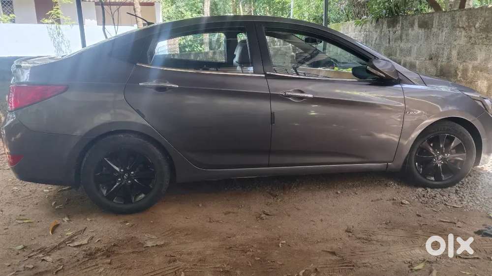 Hyundai Verna Crdi Sx 2012 Car