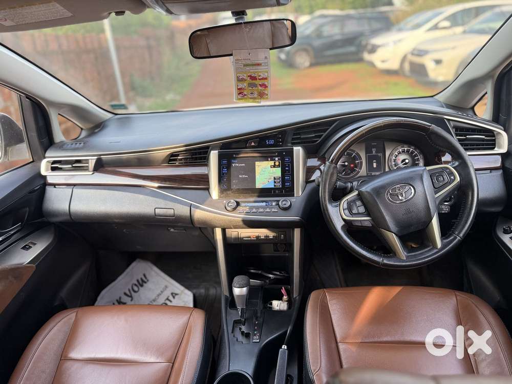 Toyota Innova Crysta 2.8z Automatic, 2016, Diesel