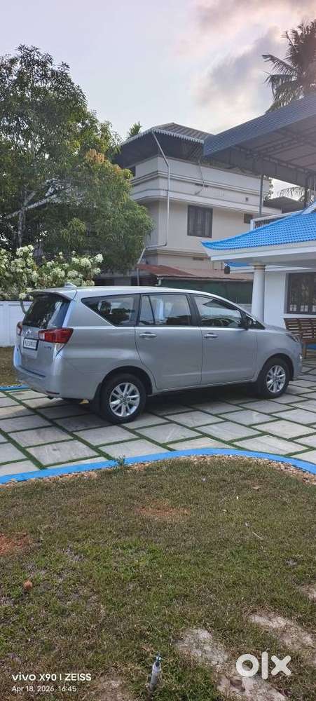 Toyota Innova Crysta 2.8 Gx At 8s, 2016, Diesel