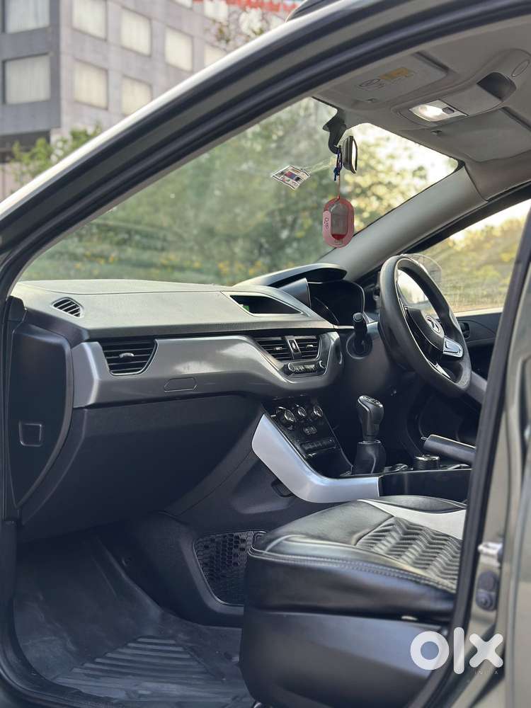 Tata Nexon 1.2 Revotron Xt, 2022, Petrol