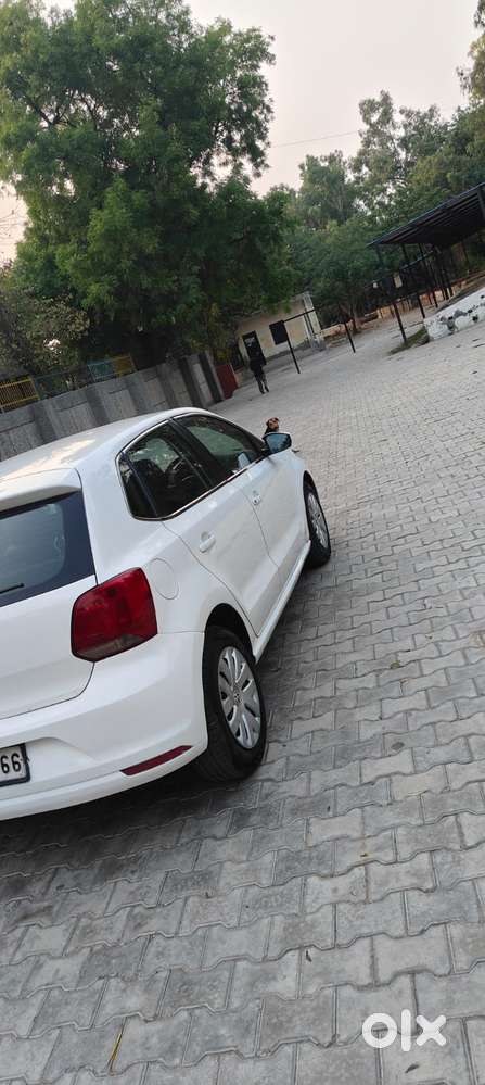 Volkswagen Polo Petrol Comfortline 1.2l, 2015, Petrol
