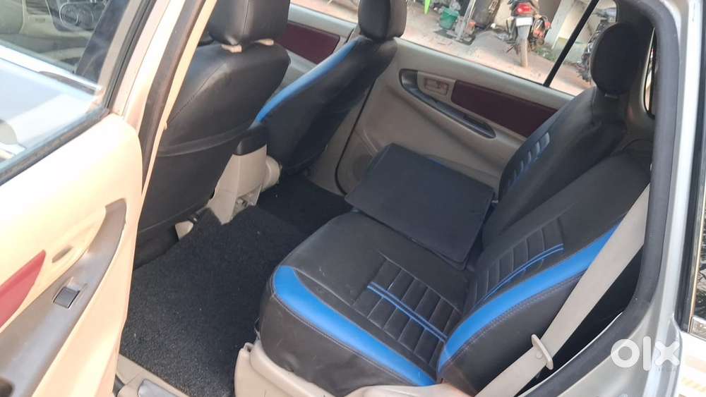 Toyota Innova Hycross 2010 Diesel Manual