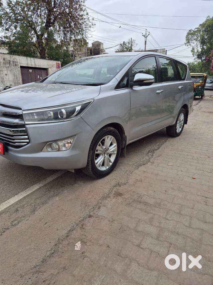 Toyota Innova Crysta 2.7 Zx At, 2016, Diesel