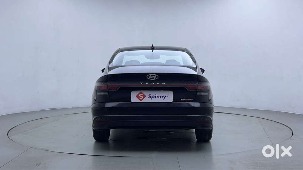 Hyundai Verna 1.5 Sx (o) Turbo Petrol Dct, 2023, Petrol