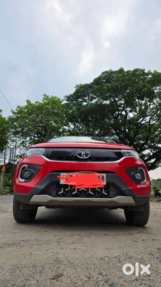 Nexon Xza+ Duol Colour Top Modal Vehical For Sell.