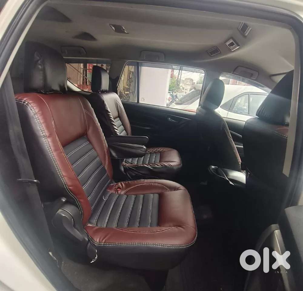 Toyota Innova Crysta 2.4 G Mt 7 Str, 2017, Diesel