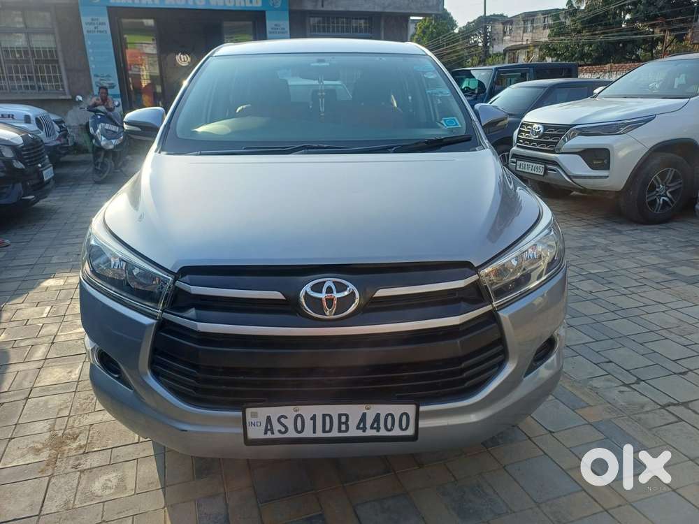 Toyota Innova Crysta 2.8 Gx At 8 Seater, 2016, Diesel