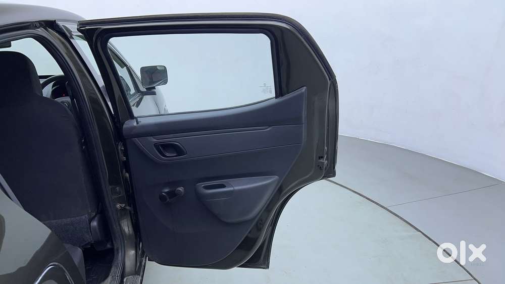 Renault Kwid 2019-ongoing 1.0 Rxt (o), 2016, Petrol