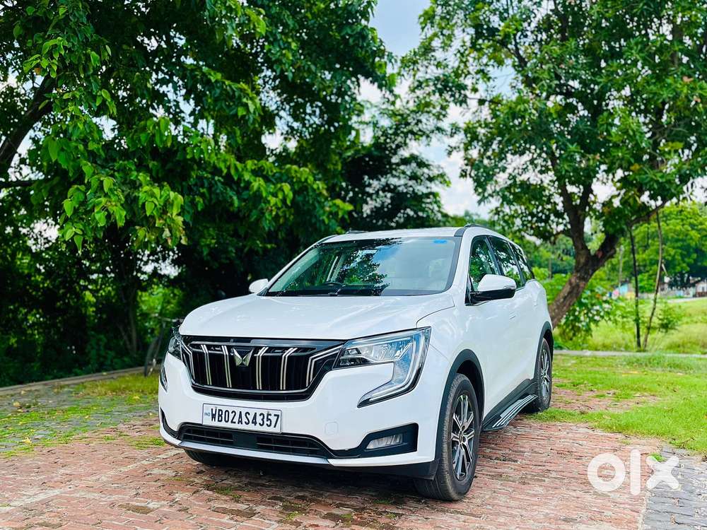 Mahindra Xuv700 2.0 Ax 7 Petrol Mt Str, 2022, Petrol