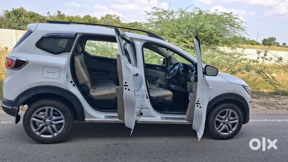Renault Triber Second Owner 45 Km Running Wellmain Show Room Condition