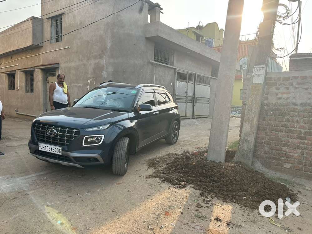 Hyundai Venue Petrol Manual 2019
