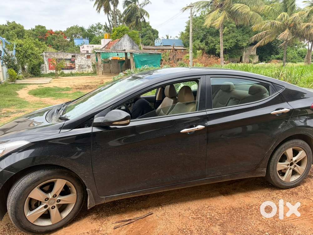 Hyundai Elantra Manual Car 2014