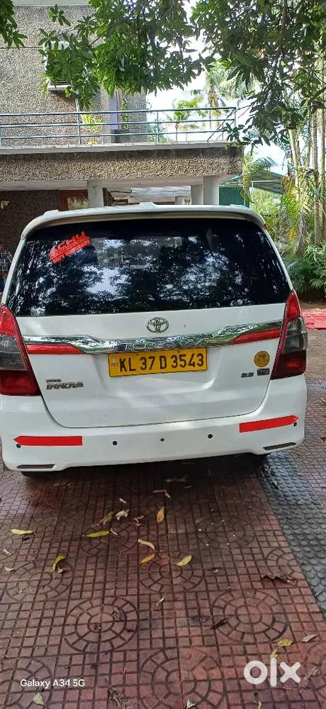 Toyota Innova G2