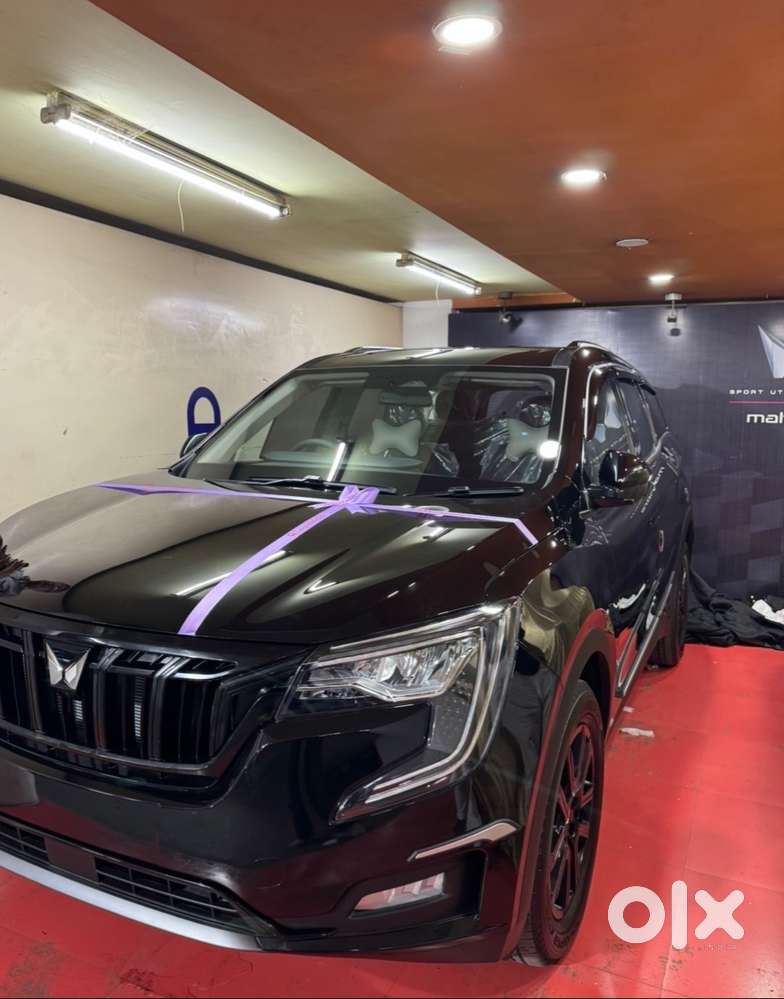 2025 Mahindra Xuv700 Ax7 Ebony Edition  At Diesel  7 Seater