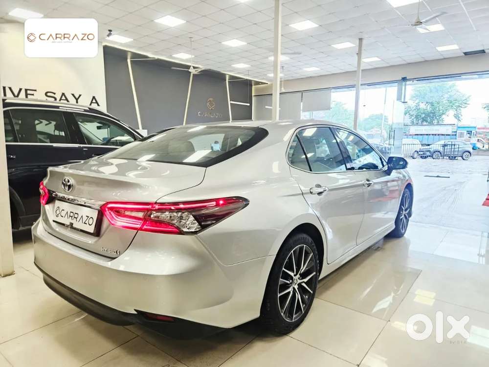 Toyota Camry Hybrid, 2022, Petrol