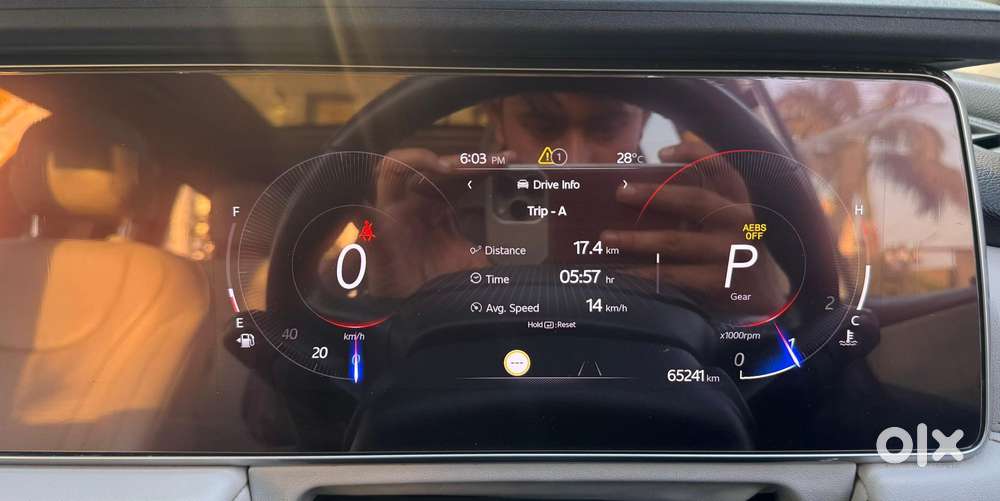 Mahindra Xuv700 2.2 Ax 7 Diesel At Luxury Pack Str Awd, 2022, Diesel