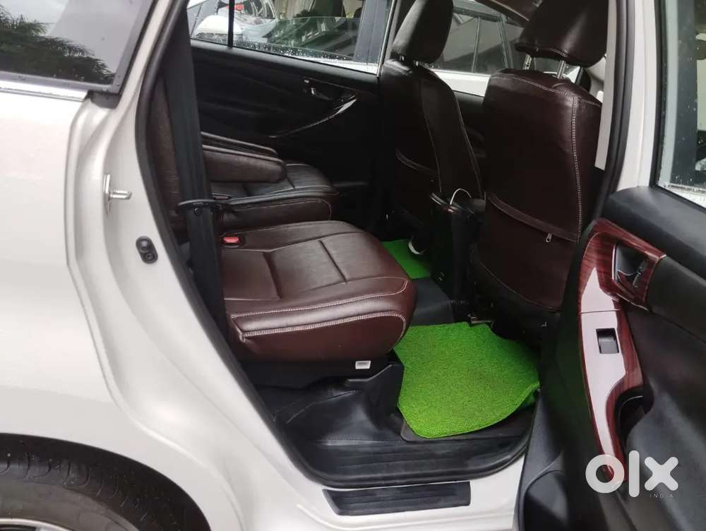 Toyota Innova Crysta 2018 Diesel Well Maintained
