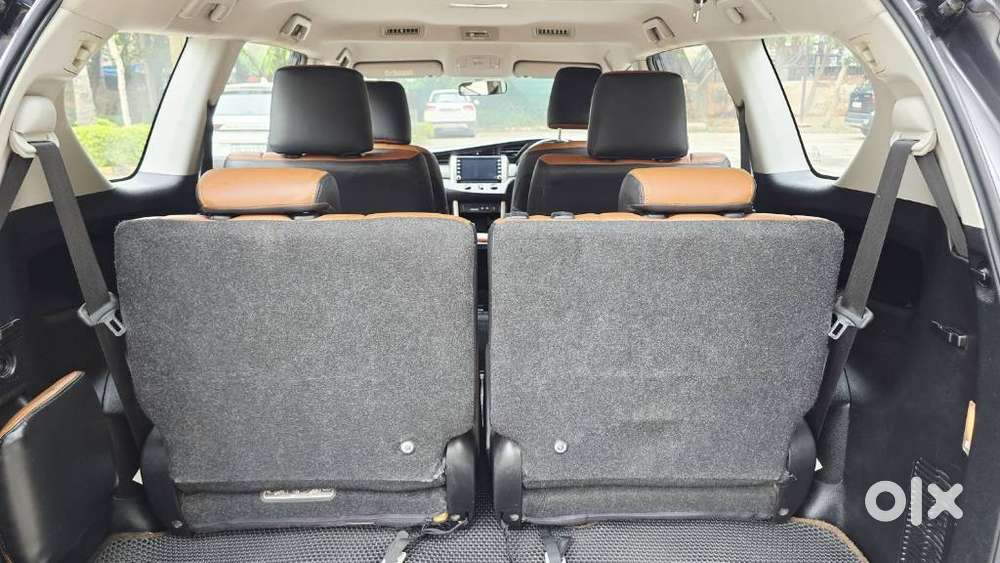 Toyota Innova Crysta 2.4 Gx Limited Edition At 7 Str, 2022, Diesel