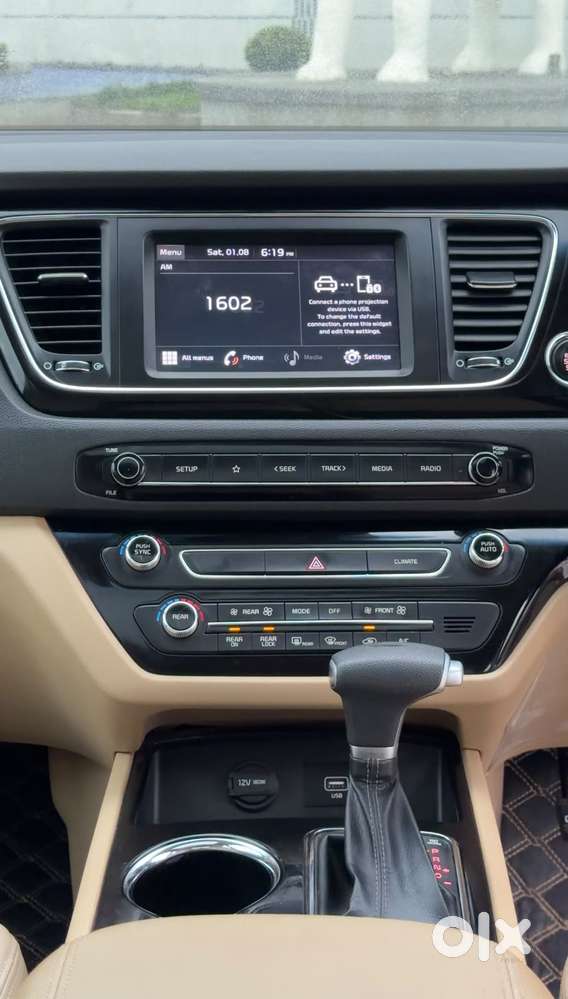 Kia Carnival Prestige, 2021, Diesel