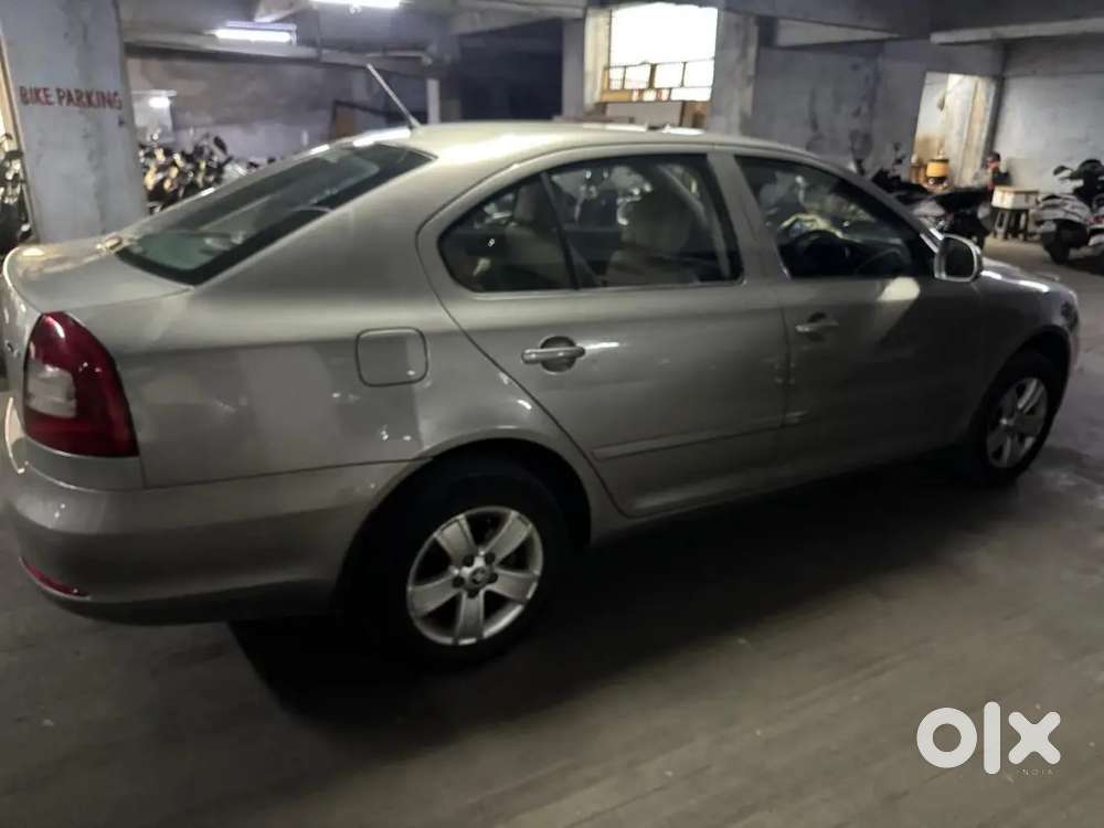 Skoda Laura 2.0 Ambition 2013