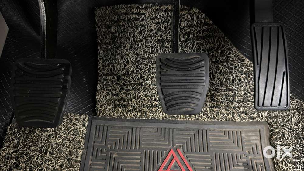 Mahindra Xuv300 W8 Option Diesel, 2022, Diesel
