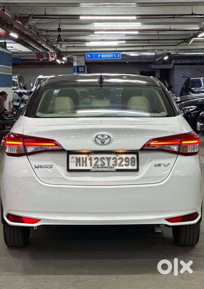 Toyota Yaris V Cvt, 2020, Petrol