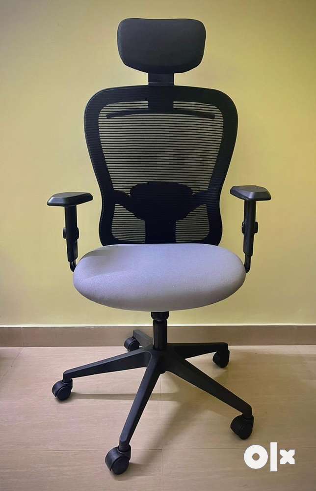 lower back support for office chair Archives - Wakefit