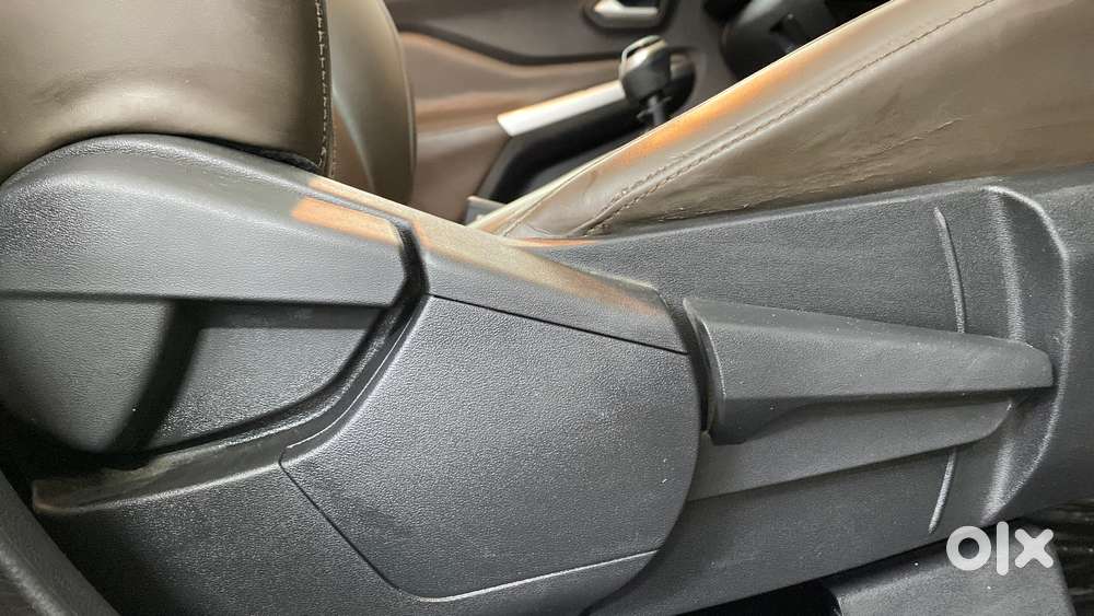 Nissan Magnite 1.0 Xv, 2022, Petrol