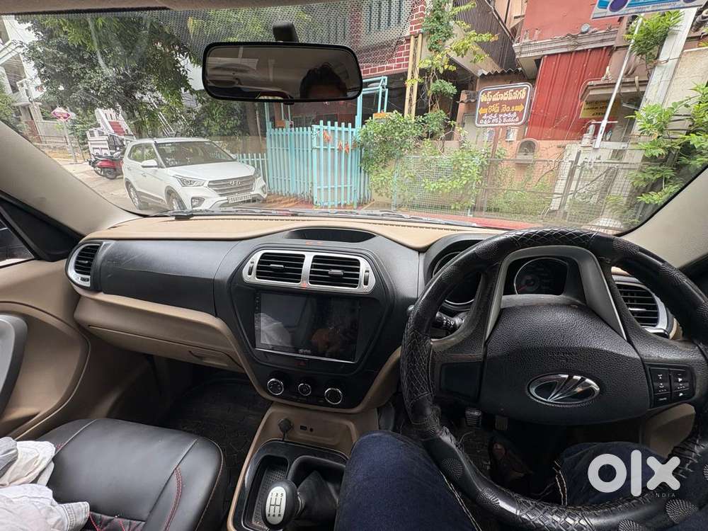Mahindra Tuv 300 T10, 2018, Diesel