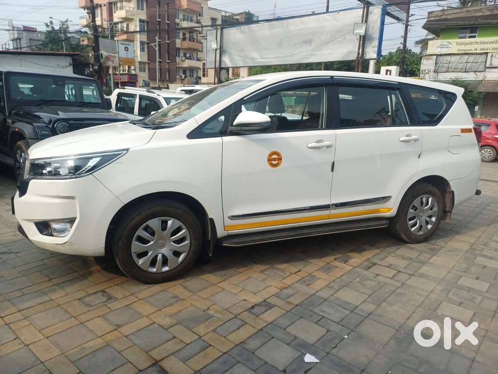Toyota Innova Crysta 2.4 G Mt, 2024, Diesel