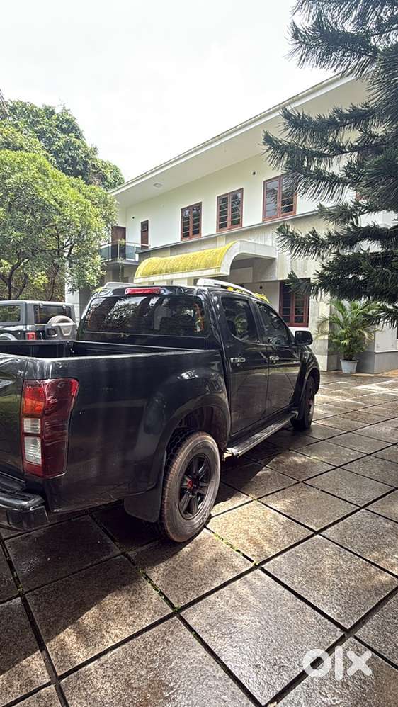 2019 Isuzu V-cross Diesel