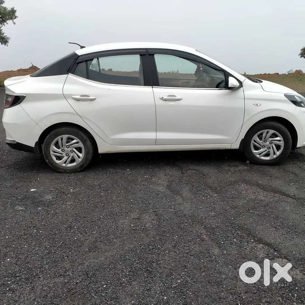 Hyundai Aura 1.2 Petrol Manual 2015