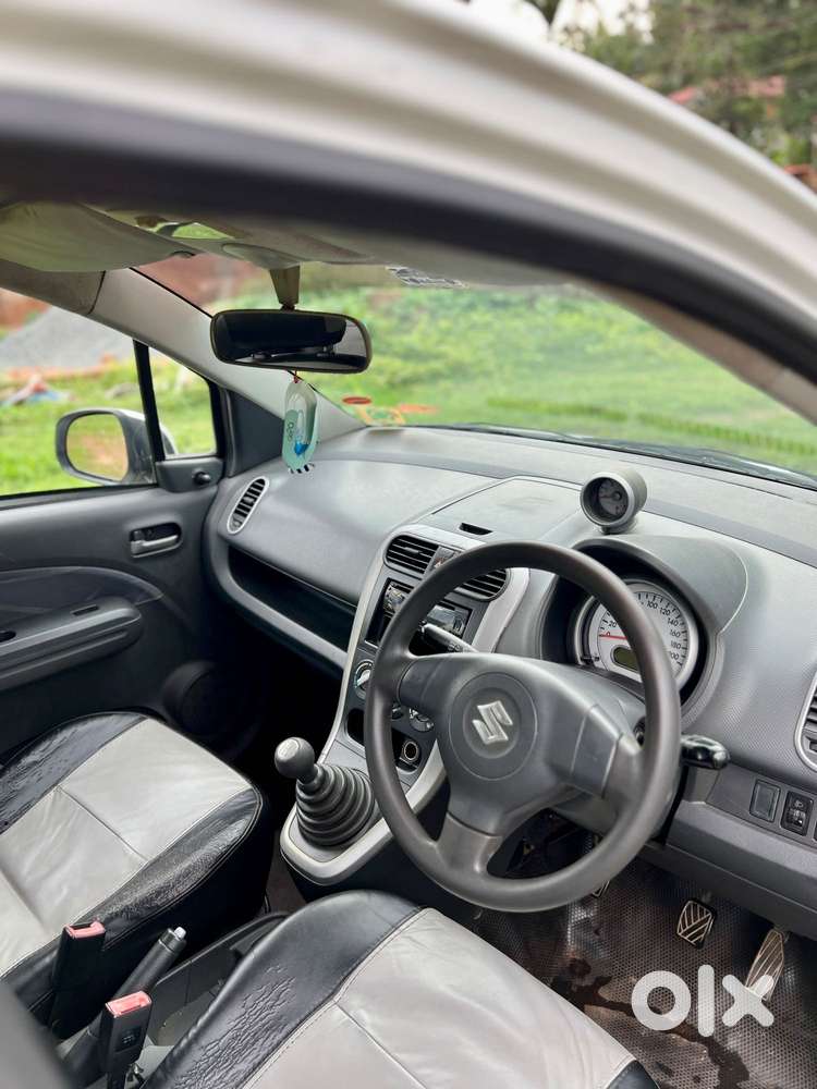 Maruti Suzuki Ritz Vxi, 2010, Petrol