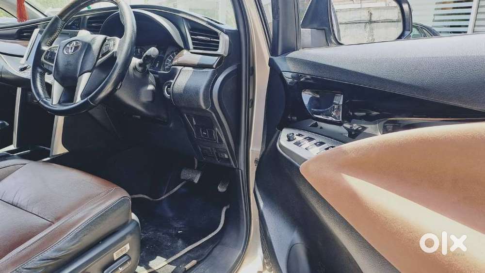 Toyota Innova Crysta 2.8z Automatic, 2018, Diesel