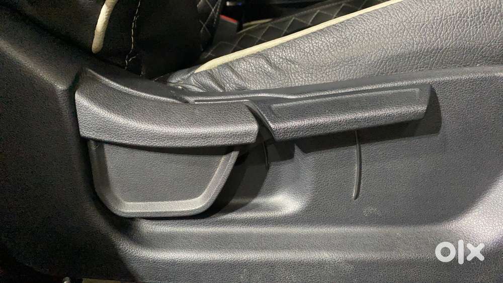 Hyundai New I20 1.2 Asta (o) Ivt, 2023, Petrol