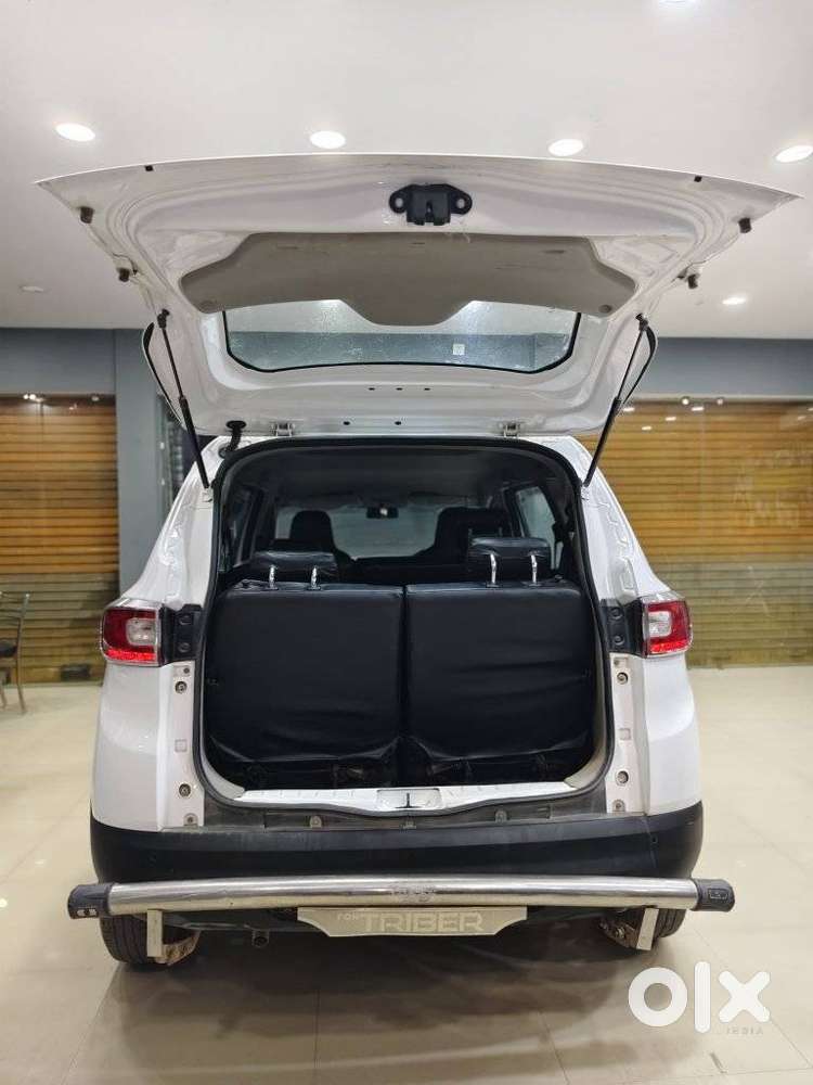 Renault Triber Rxl, 2023, Petrol