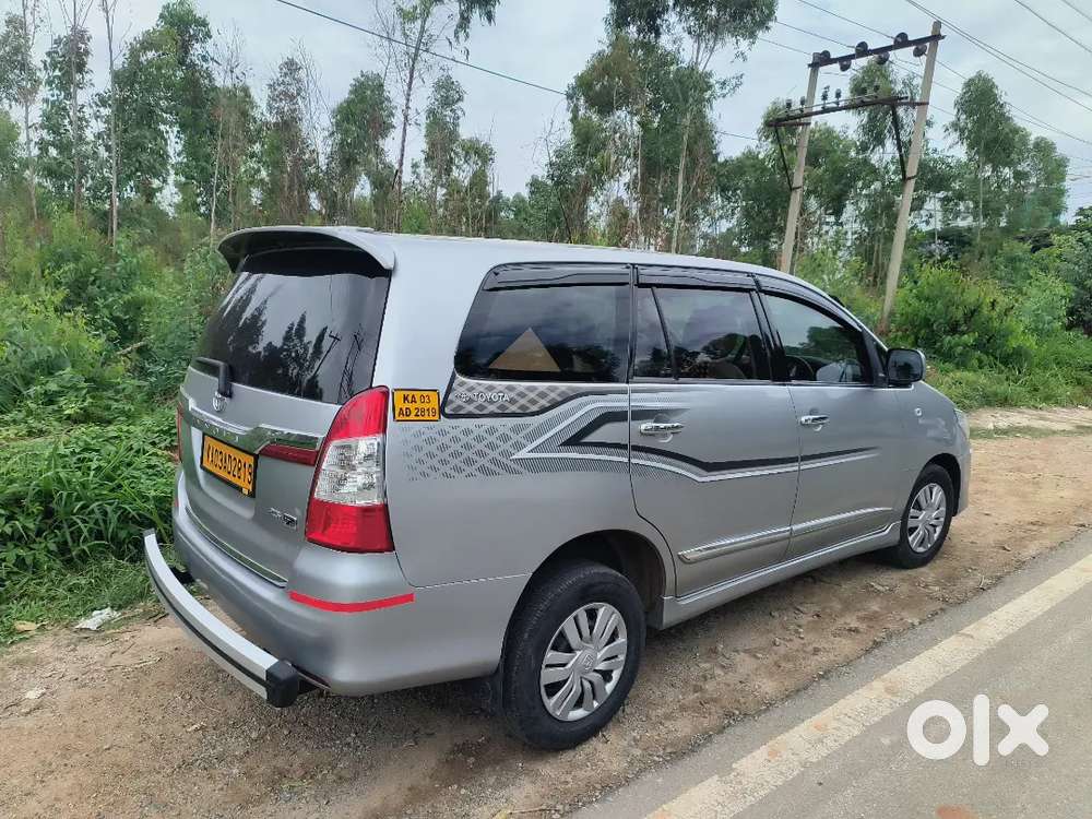 Toyota Innova 2.5 G4 6+1