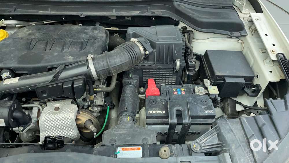 Mahindra Xuv300 1.2 W6 Amt Petrol, 2023, Petrol