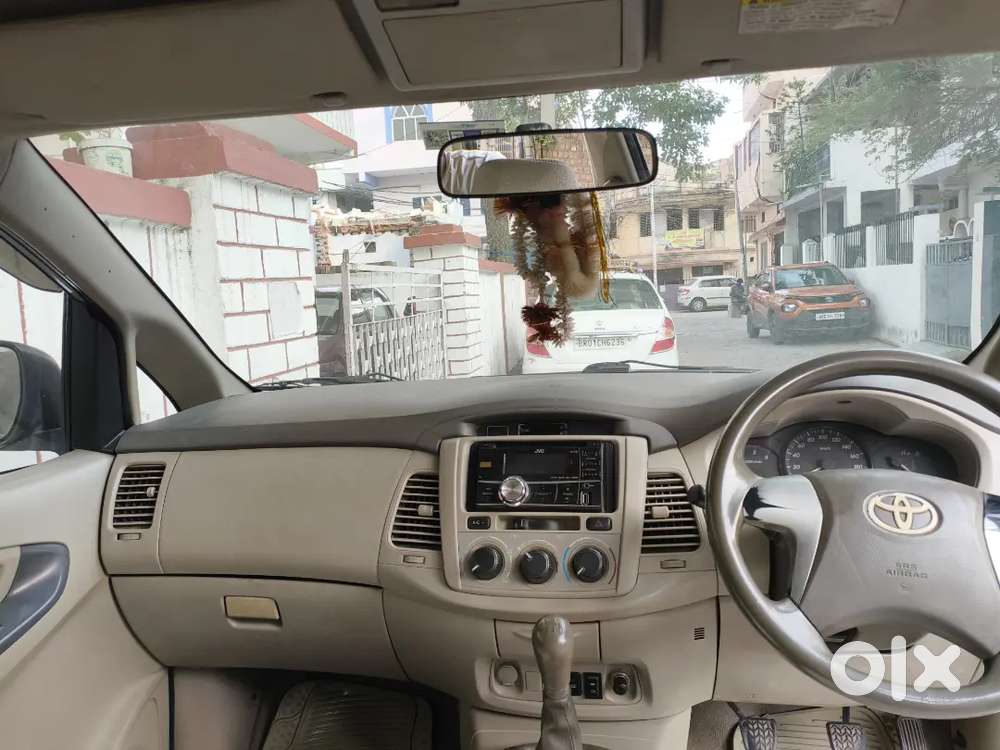 Toyota Innova 2013 Diesel Well Maintained