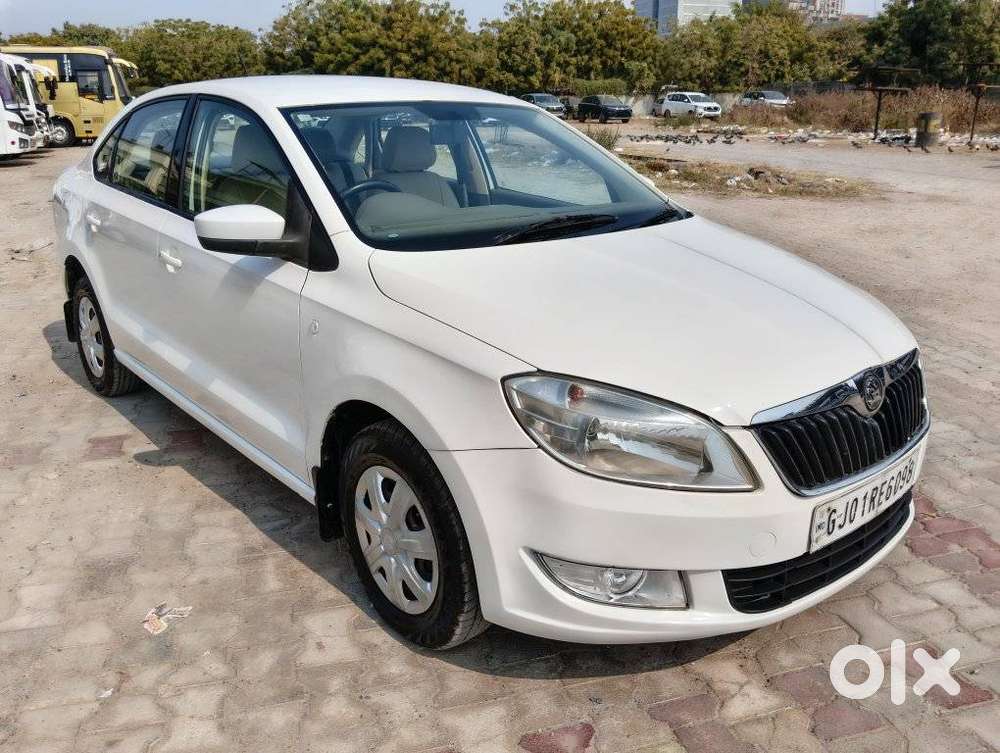 Skoda Rapid 1.5 Tdi Ambition Plus, 2014, Diesel