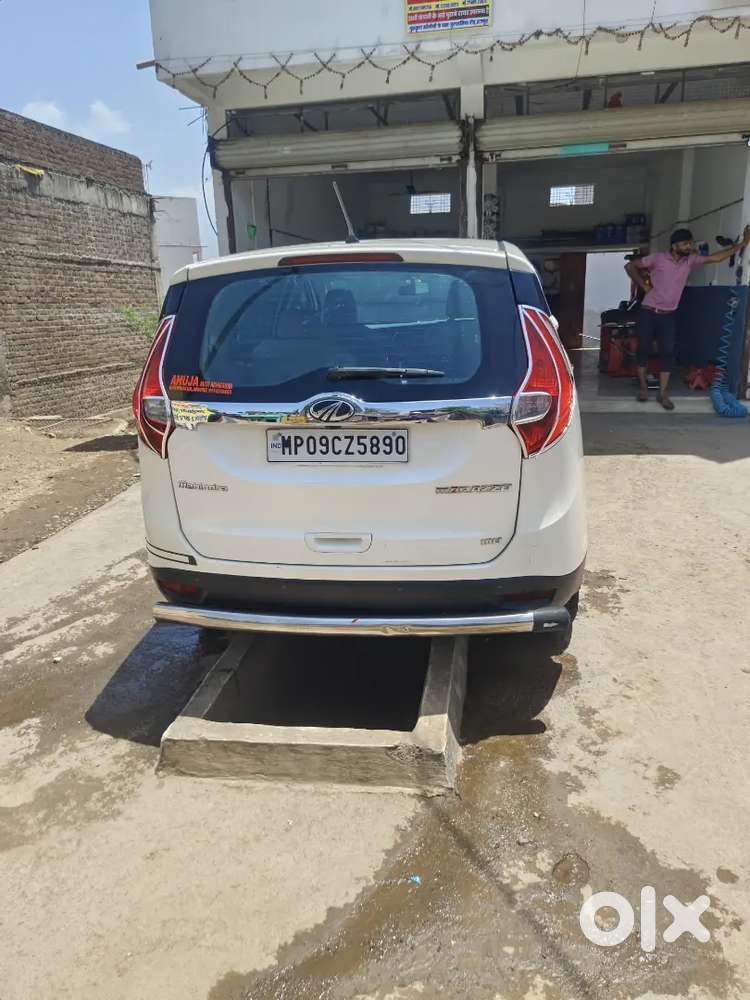Mahindra Marazzo 1.5 2018