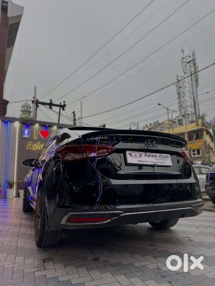 Hyundai Verna, 2023, Petrol