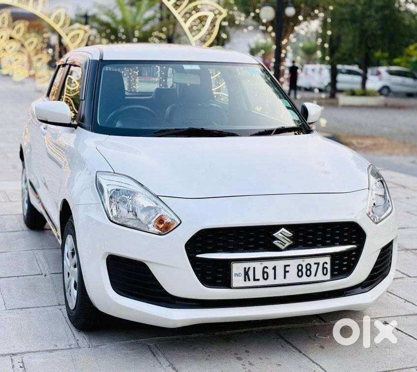 Maruti Suzuki Swift Vxi Optional, 2022, Petrol