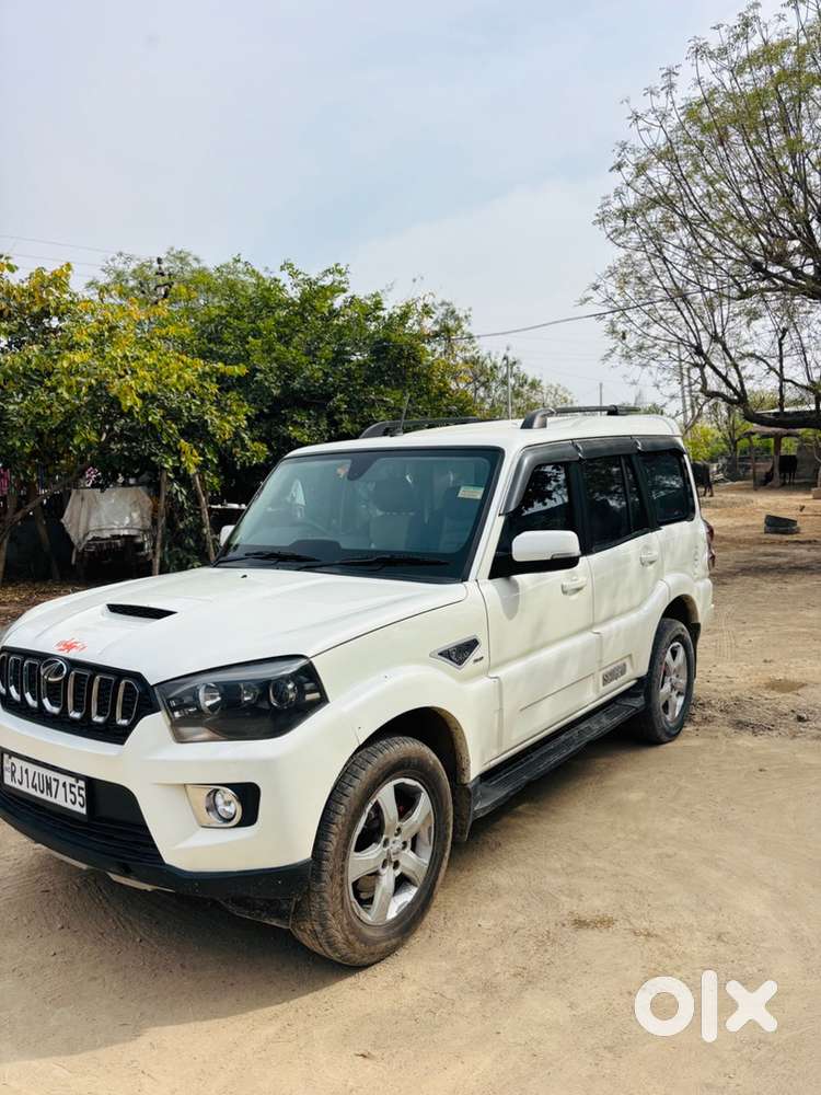 Mahindra Scorpio Captain Seat