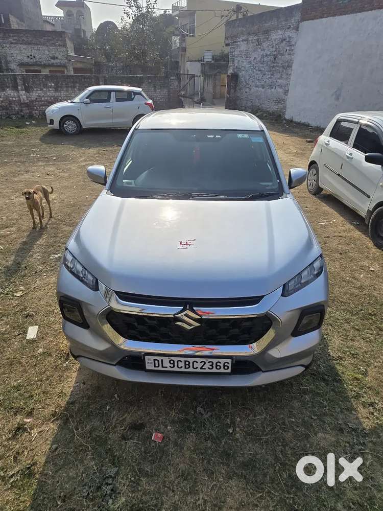 Maruti Suzuki Grand Vitara 2023 Petrol Well Maintained