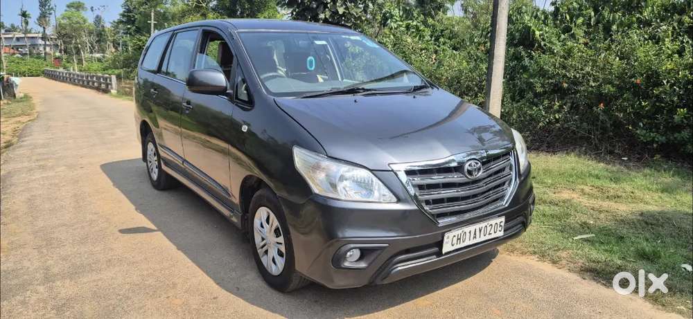 Toyota Innova. 2014. 1st Owener