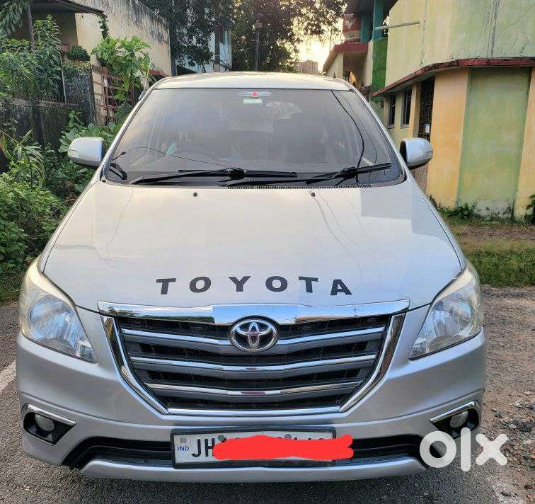 Toyota Innova 2.5 V 8 Str, 2015, Diesel