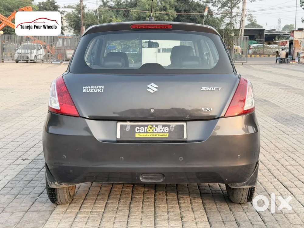 Maruti Suzuki Swift Lxi Optional-o, 2015, Petrol