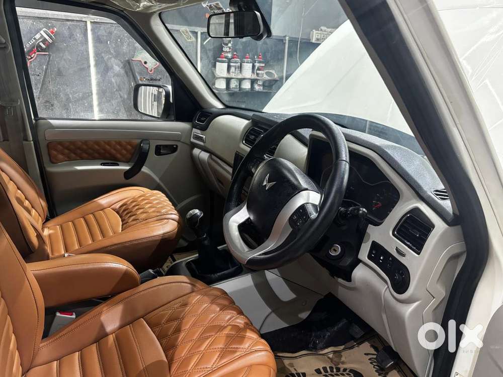 Mahindra Scorpio S11 Mt 7s, 2023, Diesel